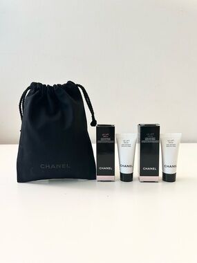 🌸CHANEL Le Lift Serum Deluxe Mini 5 mL x 2 with Pouch